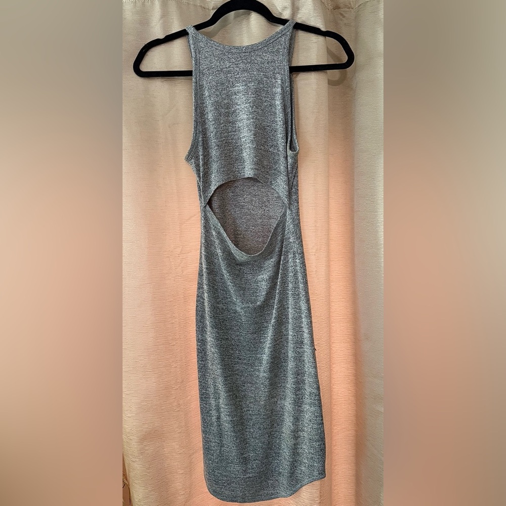 Aritzia Wilfred Free Light Heather Gray Exposed Back Yasmin Midi Dress - Picture 4 of 11